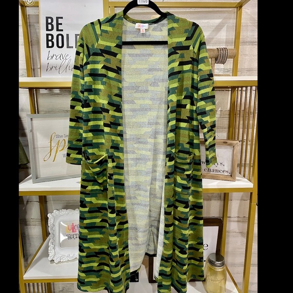 Lularoe Sarah - Picture 1 of 8